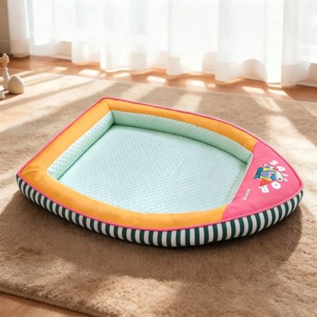 cooling dachshund boat bed